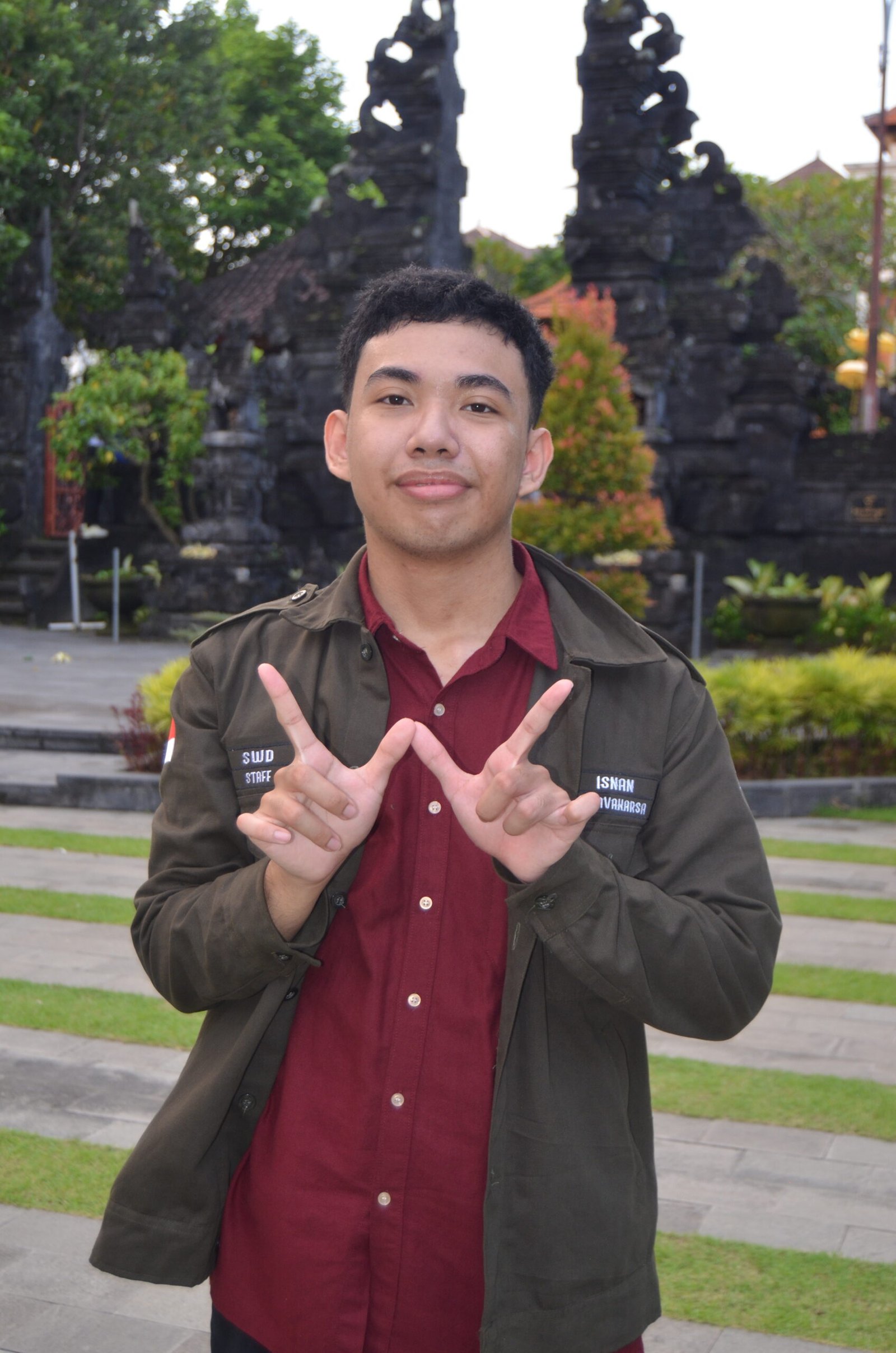 IsnanStaff