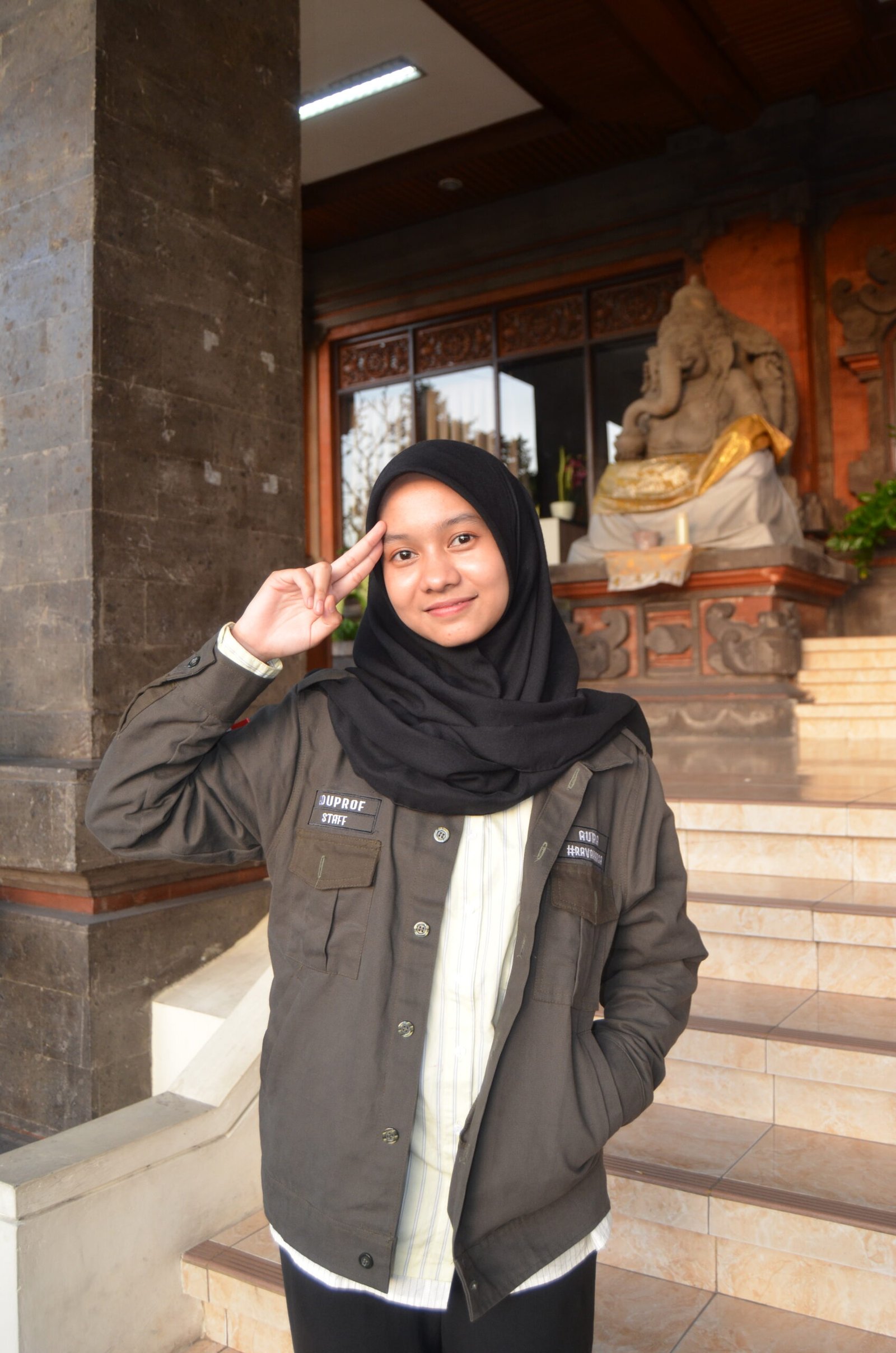 AuraStaff